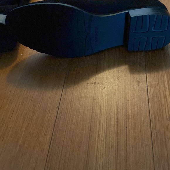 Stuart Weitzman x Russell Bromley Lowland Boots - Picture 3 of 9